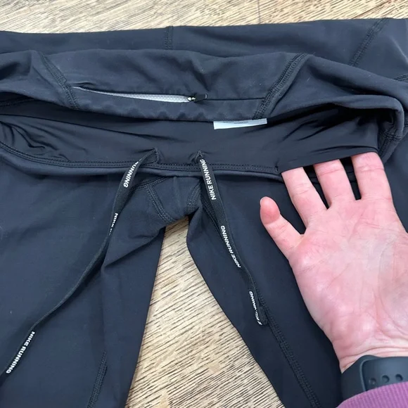 Nike Black Dri-FIT Performance 7/8 Leggings medium Running Walking Training - Picture 5 of 17